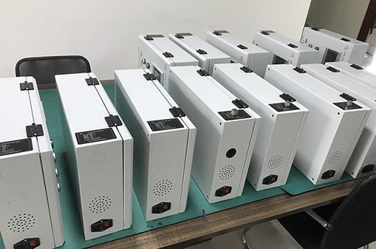 長治客戶訂購的13臺ZBK380型空壓機(jī)保護(hù)裝置生產(chǎn)完成